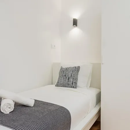 House Arroios Lisbona